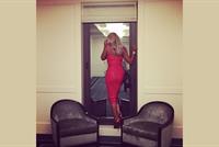 بالصورة.. مايا دياب تعرض مؤخرتها