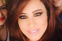 لماذا استعانت نجوى كرم بطائرة خاصة؟