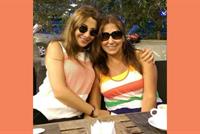  نانسي عجرم تستمتع بوقتها مع والدتها وصديقتها.. بالصورة 