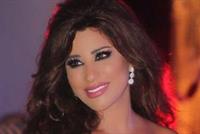  هكذا ردت نجوى كرم على معجبة حفرت اسمها بالسكين على ذراعها..بالفيديو 