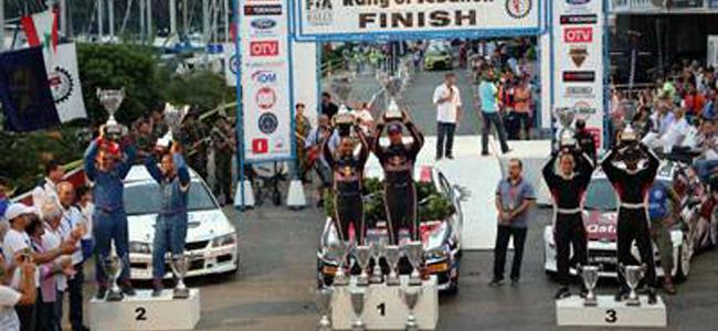 اختتام حاشد لرالي لبنان