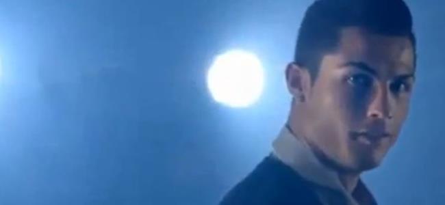 بالفيديو.. رونالدو يقلّد مايكل جاكسون