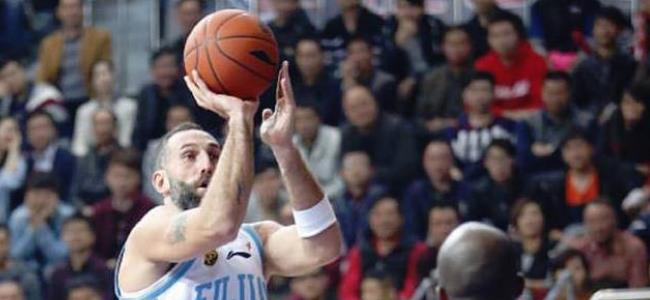 الخطيب يحتفل بعيد ميلاده بتسجيله ٥٣ نقطة