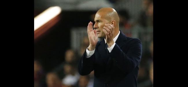  بالفيديو: لقطة المباراة.. فرصة بنزيمة تُمزق بنطال زيدان