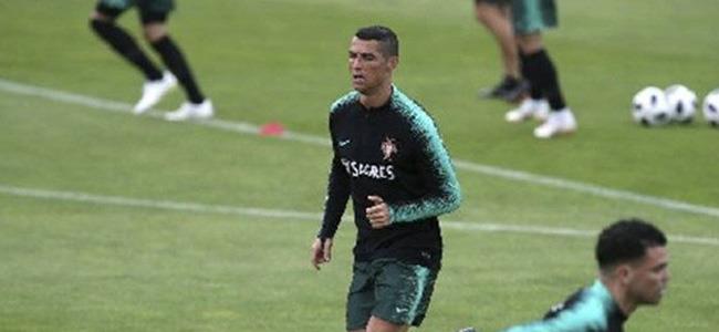  رونالدو يطلب راتباً فلكياً لتجديد عقده مع ريال مدريد