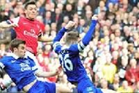 أندية إنكلترا تتقاتل محلياً وتدفع الثمن أوروبياً