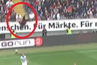 بالفيديو: حاول الاقتراب من الملعب.. والنتيجة