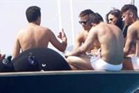 نيمار...في اجازة