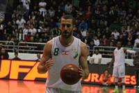 ايلي رستم يعاود التمارين الجماعية في تشرين الثاني