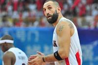 الخطيب يتألق في الصين.. ولا مفاوضات حتى نهاية الدوري