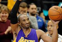 براينت يدخل التاريخ بتخطيه رقم مايكل جوردان