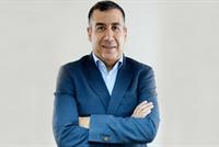 جوليان خزوع و المنتخب