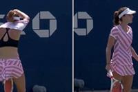  لاعبة تنس محترفة خلعت قميصها أمام الجمهور فوجه الحكم لها تحذيراً! 