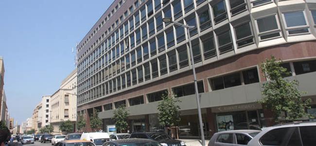 المصارف استمرّت في إفادة موظفيها من عطاءات العقد الجماعي أو من دونه