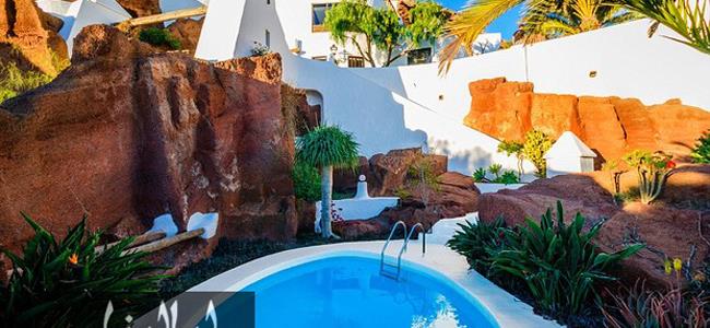 صور قصر عمر الشريف الذي خسره في لعبة قمار