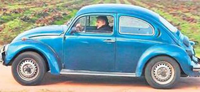 شيخ عربي يعرض مليون دولار لشراء سيارة رئيس الأوروغواي