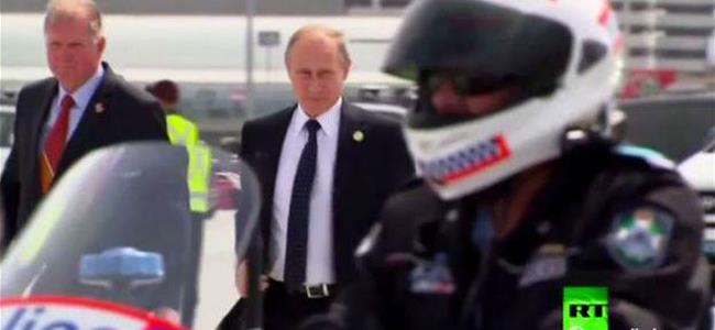 بوتين يفاجئ سائقي دراجتي استطلاع موكبه