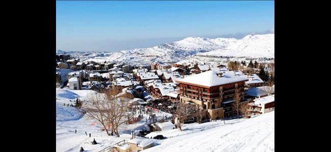 مشروع المزار: نقطة استقطاب صيفا شتاء.. فمن يقف وراءه