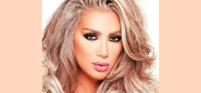 معجب يتغزل بمايا دياب على الهواء وهكذا كان رد فعلها.. بالفيديو 