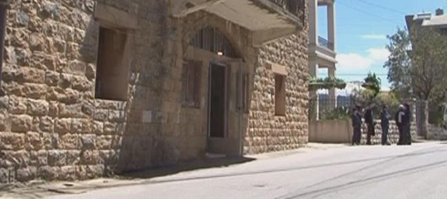 الـmtv في منزل أجداد سلمى حايك في بعبدات