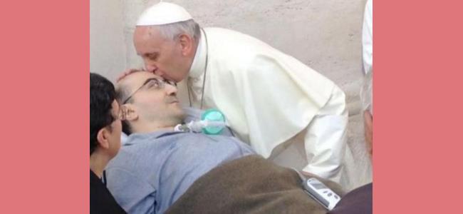 أغلق الخط بوجه قداسته مرّتين!