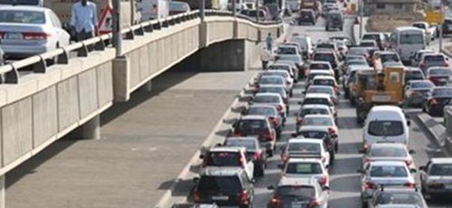 بالفيديو: تعرّى على الأوتوستراد في لبنان