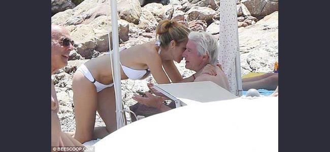 بالصور - ريتشارد غير مع حبيبة بعمر إبنته 