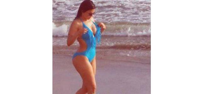 صورة هيفا بالمايوه التي حذفتها فوراً