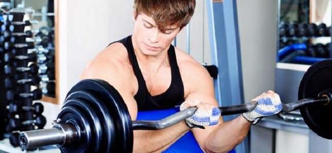  دراسة تكشف مدى انجذاب المرأة للرجل مفتول العضلات