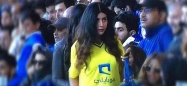 طلّق زوجته بعد مشاهدتها على التلفاز في لندن