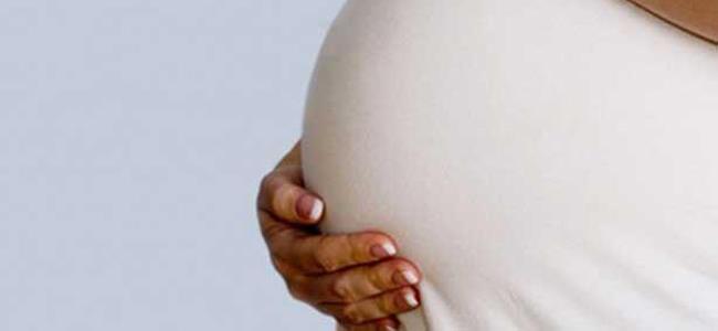  العلماء يحددون العمر المثالي لإنجاب الطفل البكر