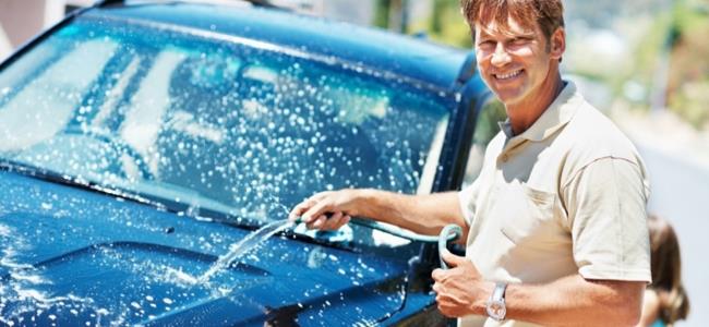 هل يجب التوقف عن تنظيف السيارة ؟