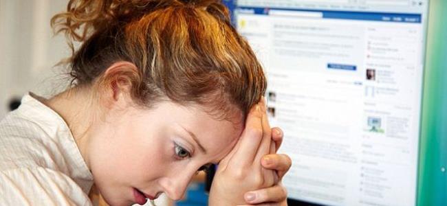 أم تقبل طلب صداقة على فيسبوك وكانت الكارثة!