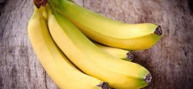 ماذا يحصل لجسمك إذا اكلت موزة واحدة قبل أن تنام؟