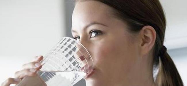 لا تشربوا الماء قبل الأكل!