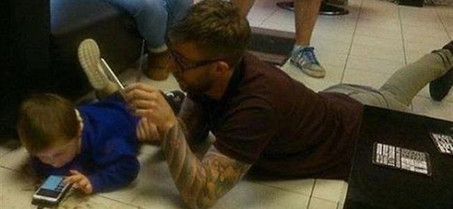  إليكم الحلاق الأكثر صبراً في العالم! 