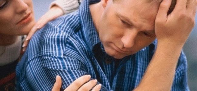 الرجال أيضاً يعانون من أعراض الدورة الشهريّة!