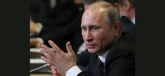 تمثال لبوتين من الشوكولا