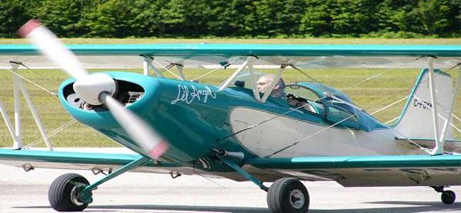 طائرة تصطدم بمنزل أثناء هبوطها