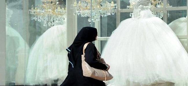 فاجئتا زوجهما بزوجة ثالثة!