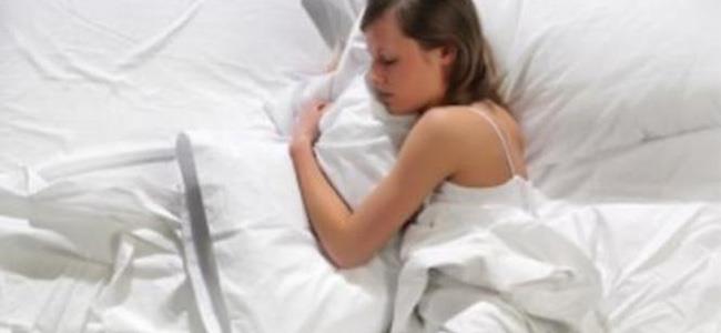 إليكم أنسب طريقة للنوم..