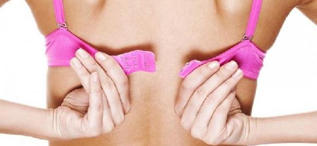 قتلته بنهديها الكبيرين!