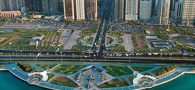 بالفيديو: الإمارات نسخة عن لبنان!