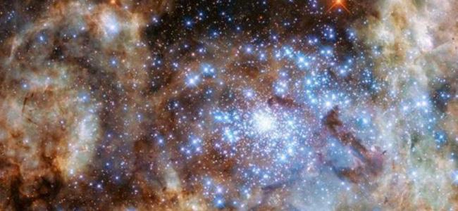 نجوم عملاقة تفوق الشمس بـ100 مرة