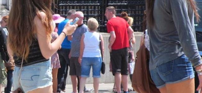 في لبنان.. منعت من اكمال المعاملة بسبب الشورت