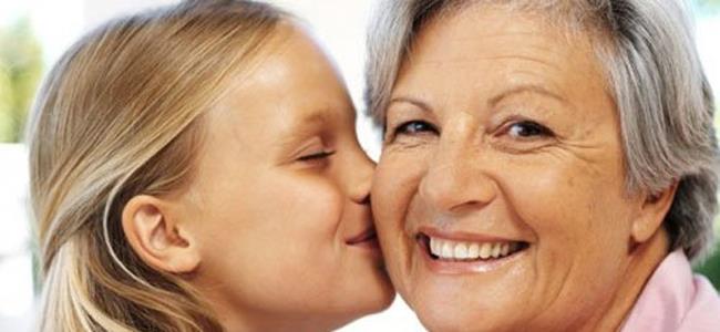 بنتي بتخلّف وأنا بربّي