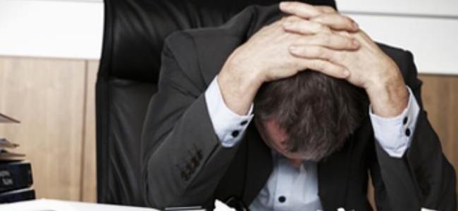 علامات تؤكد أن زميلك ينوي لك الشرّ