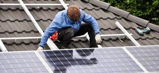 التأهيل الجامعي ليس ضمانا للحصول على دخل مرتفع