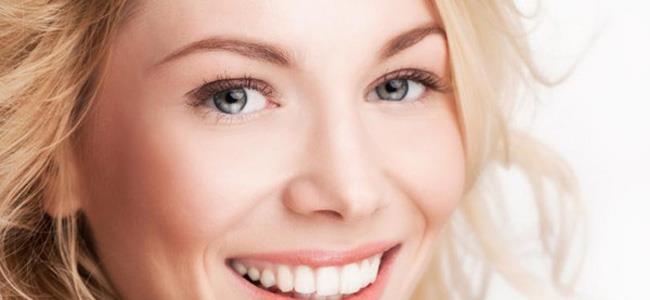 أسهل أساليب تبييض الأسنان في المنزل