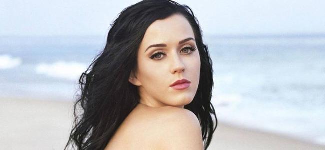 هل التعرّي عادي في القرن 21؟